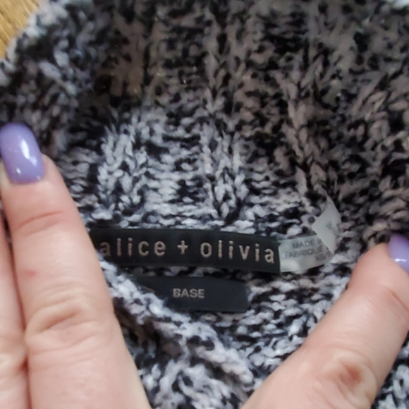 Alice + Olivia Base marled sweater XS - Picture 3 of 4